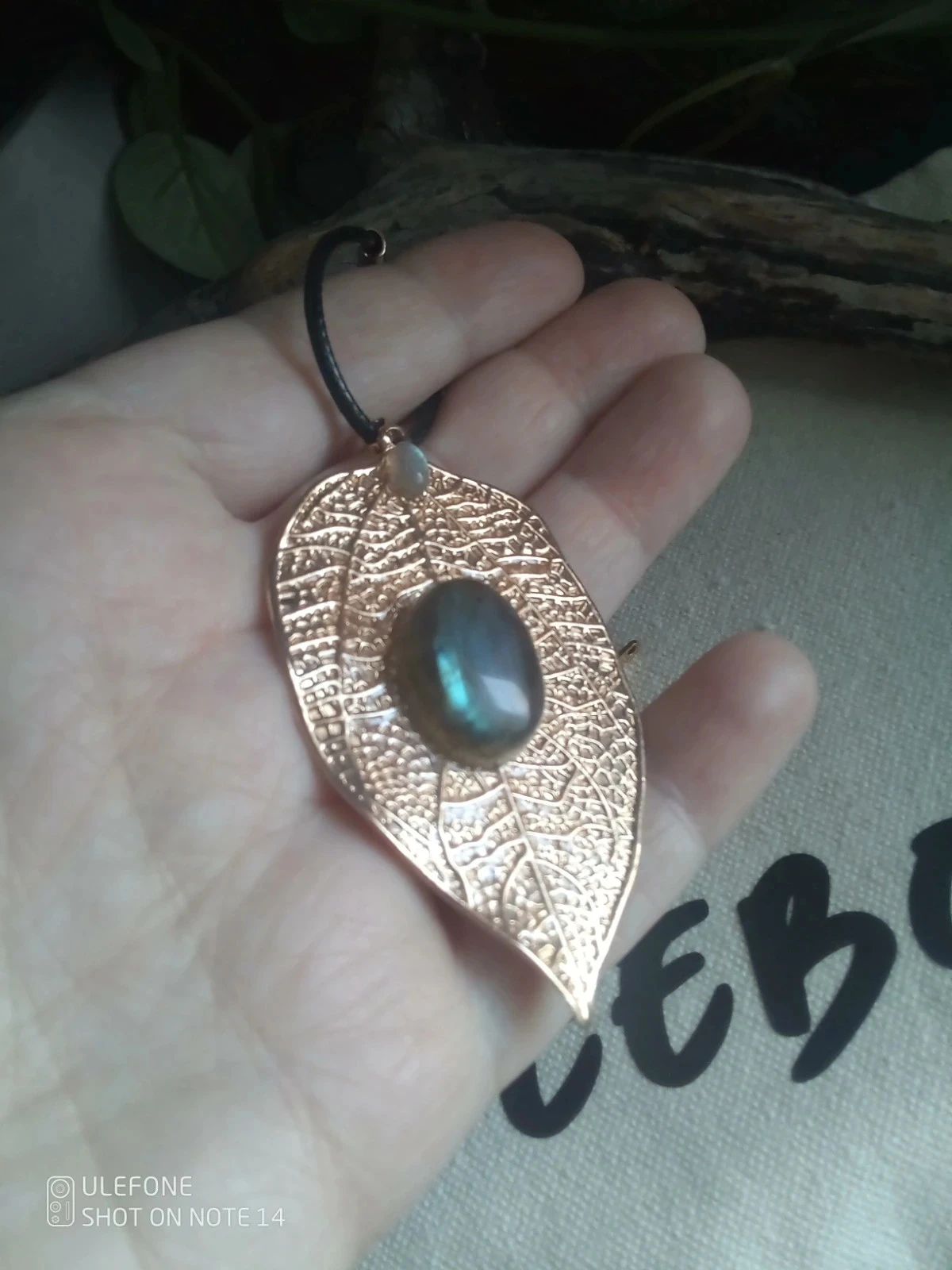 Collier feuille bohème avec pierres de labradorite – photo 4